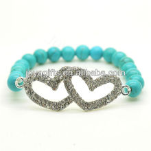 Turquoise 8MM Perles rondes Stretch Gemstone Bracelet avec diamante en alliage Double coeur Piece